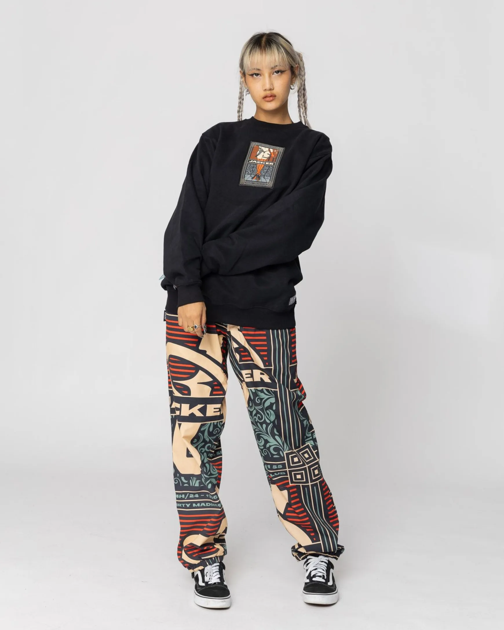 Jacker Lust-Crewneck-Black